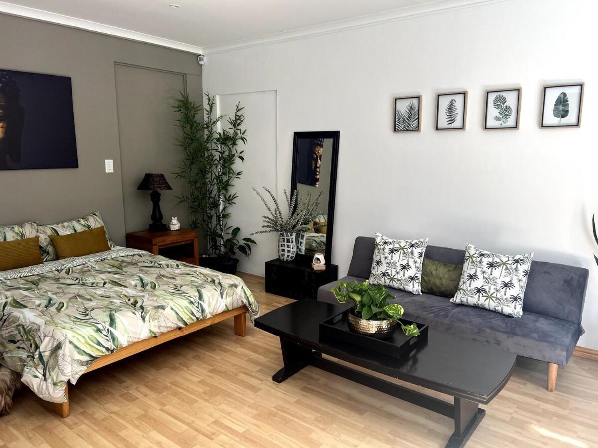 Apartment Cosy Welgemoed Flatlet With Own Entrance *